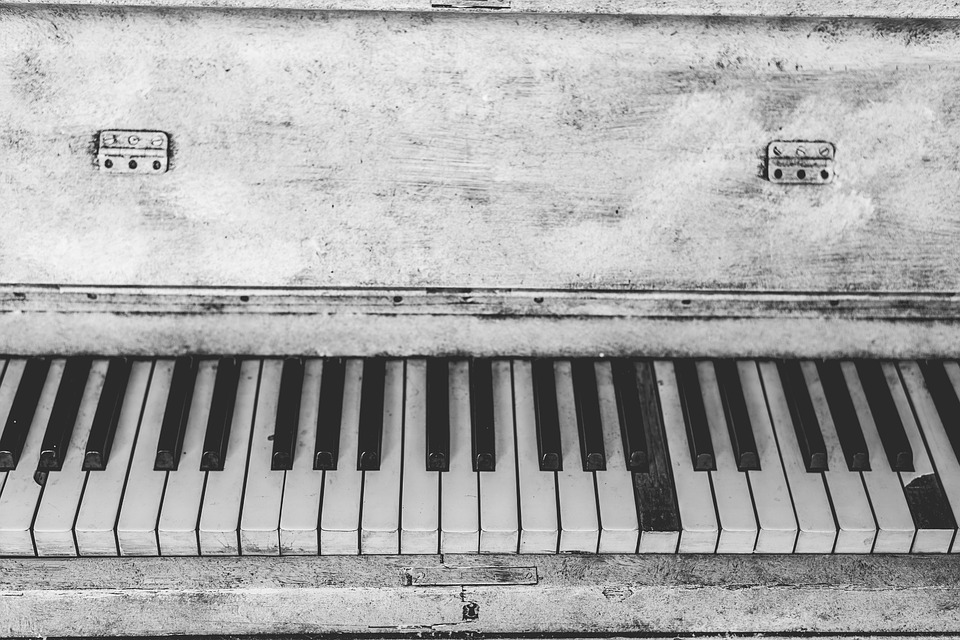 Est-ce difficile d’apprendre le clavier ou le piano ? Même en ligne ?